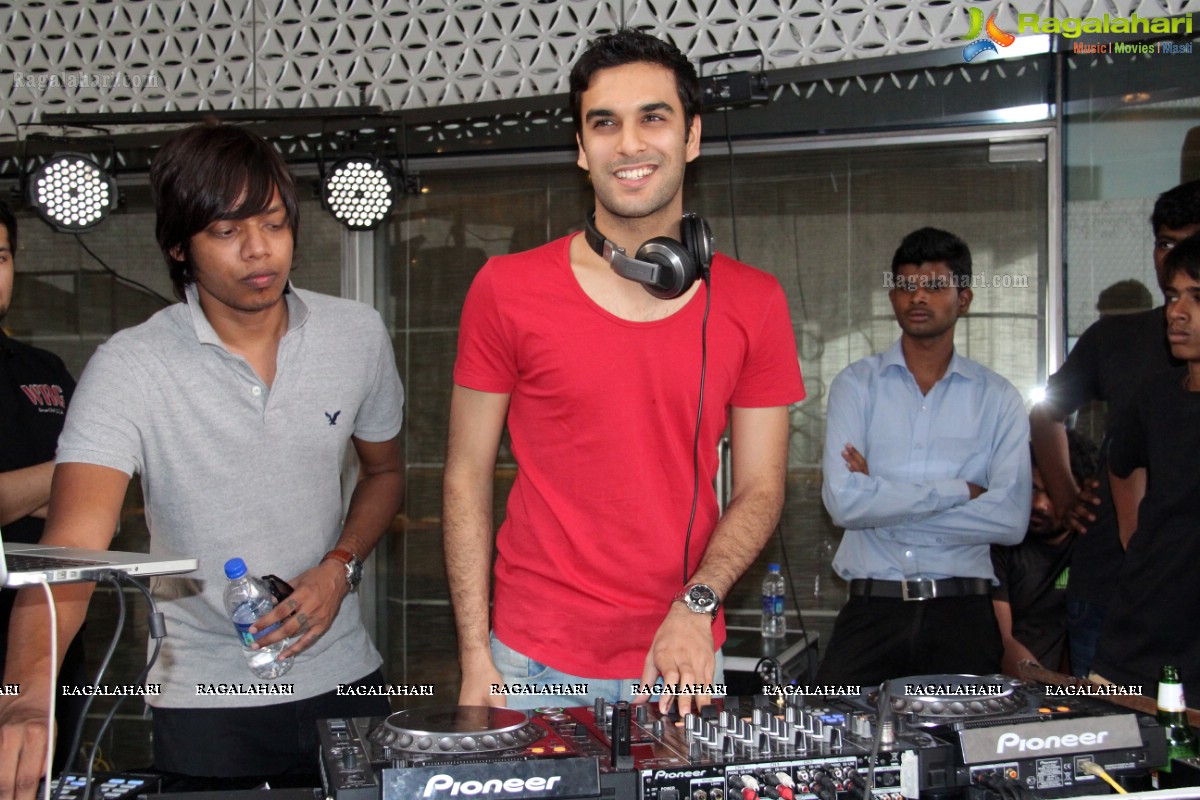 Sundown 3.0 with DJ  Anish Sood at Aqua, The Park, Hyderabad