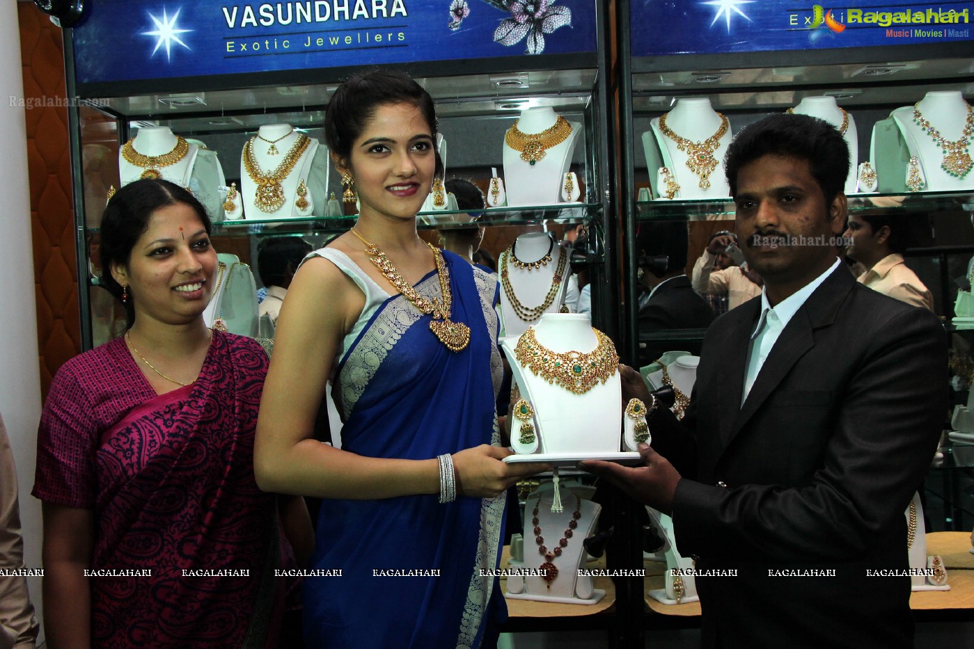 Vasundhara Diamond Roof - Wedding Jewellery Exhibition 2014 at Hotel Avasa, Hyderabad