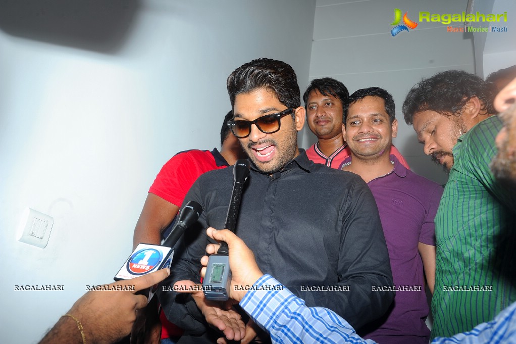 Allu Arjun Birthday Celebrations 2015