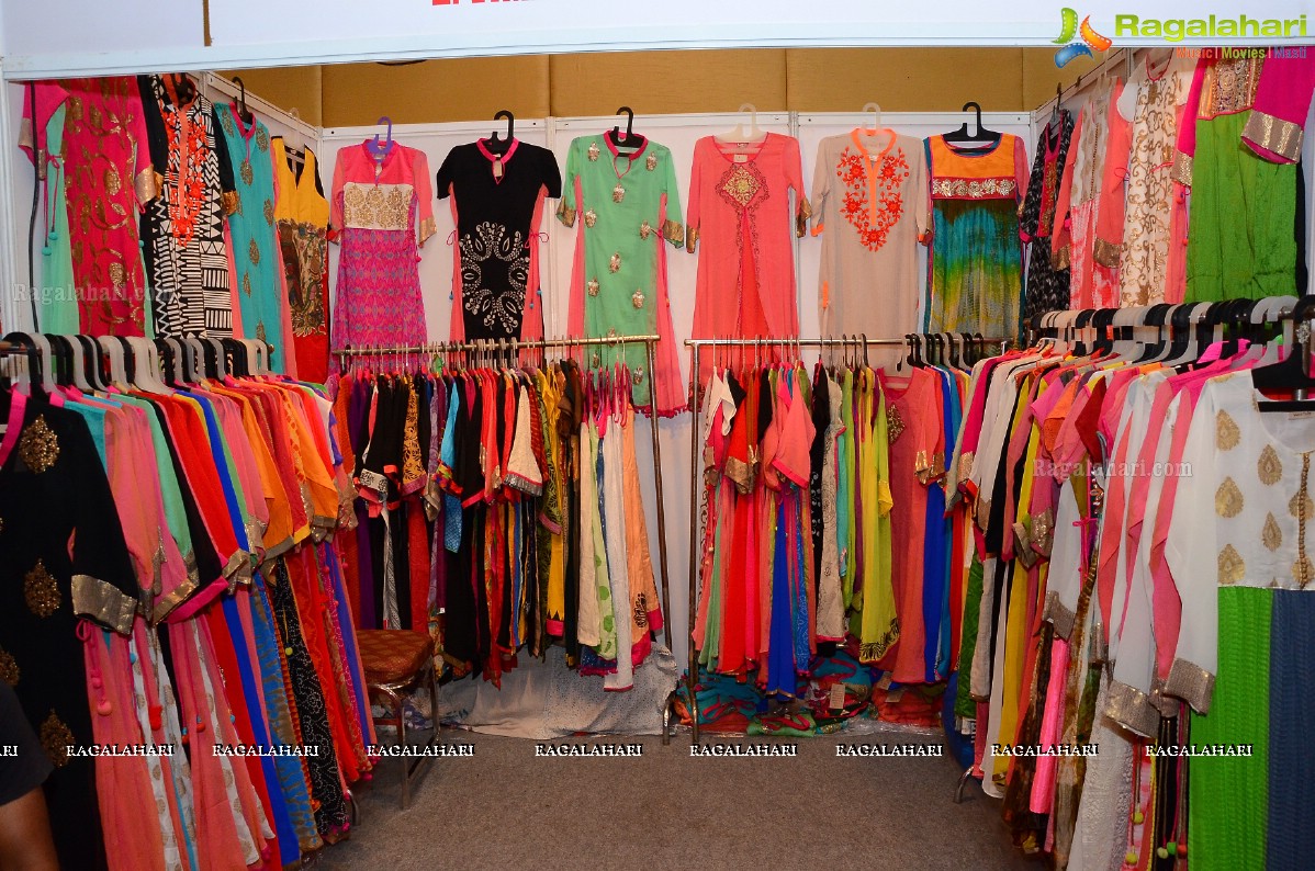 Alice Rosario inaugurates Akritti Elite The Day and Night Bazaar at The Park, Hyderabad