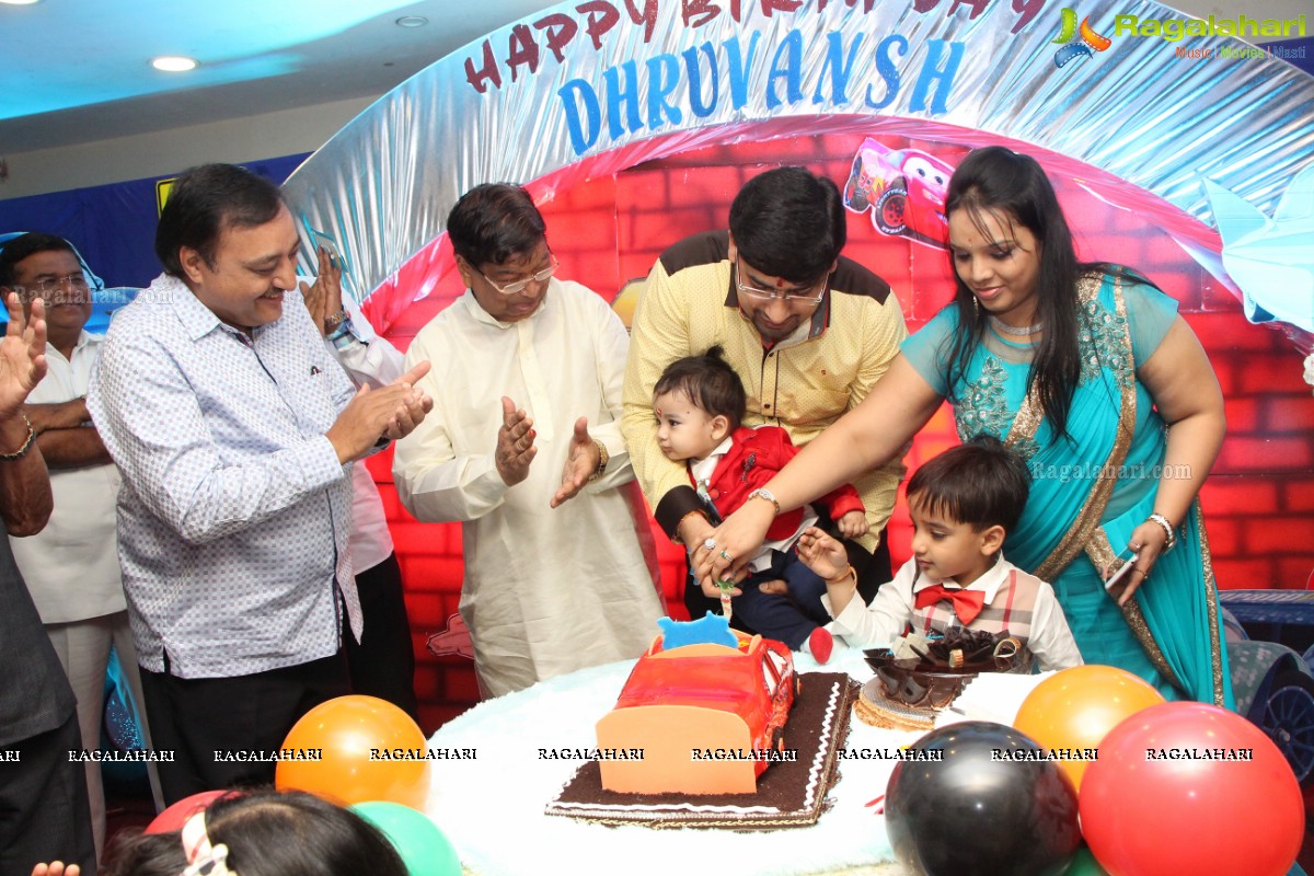 1st Birthday Celebrations of Dhruvansh Agarwal at A'La Liberty, Hyderabad