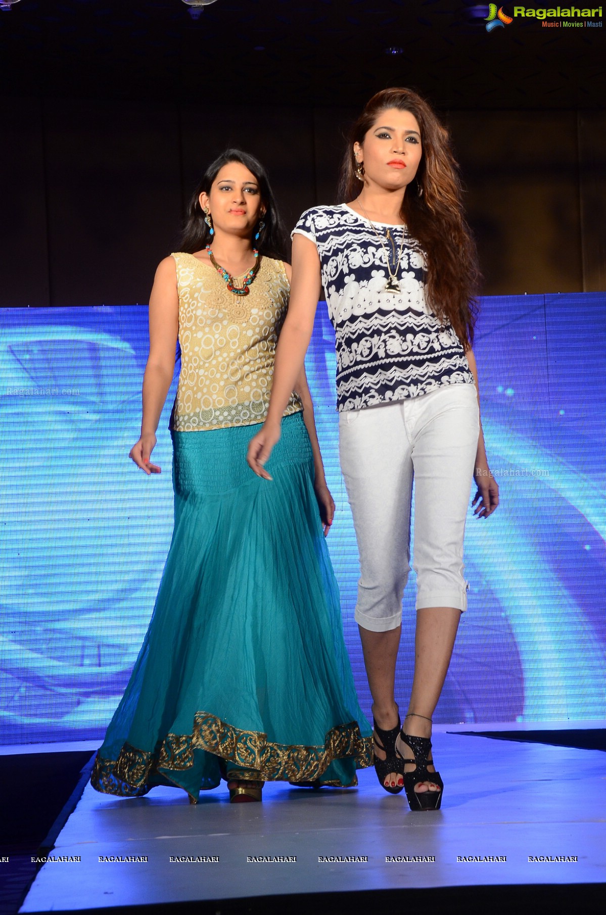Kaira Fashion Show with Saina Nehwal