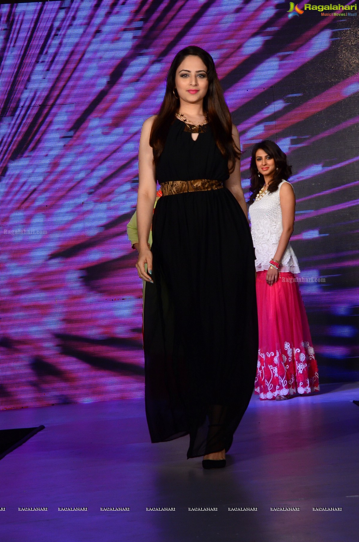 Kaira Fashion Show with Saina Nehwal