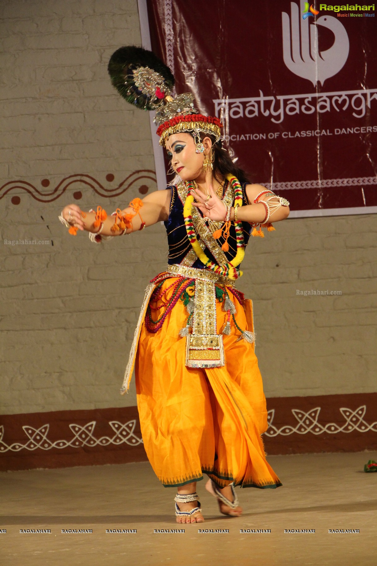 Vasant Ras and Pung Cholam By Jawahar Lal Nehru Manipuri Dance Academy, Imphal