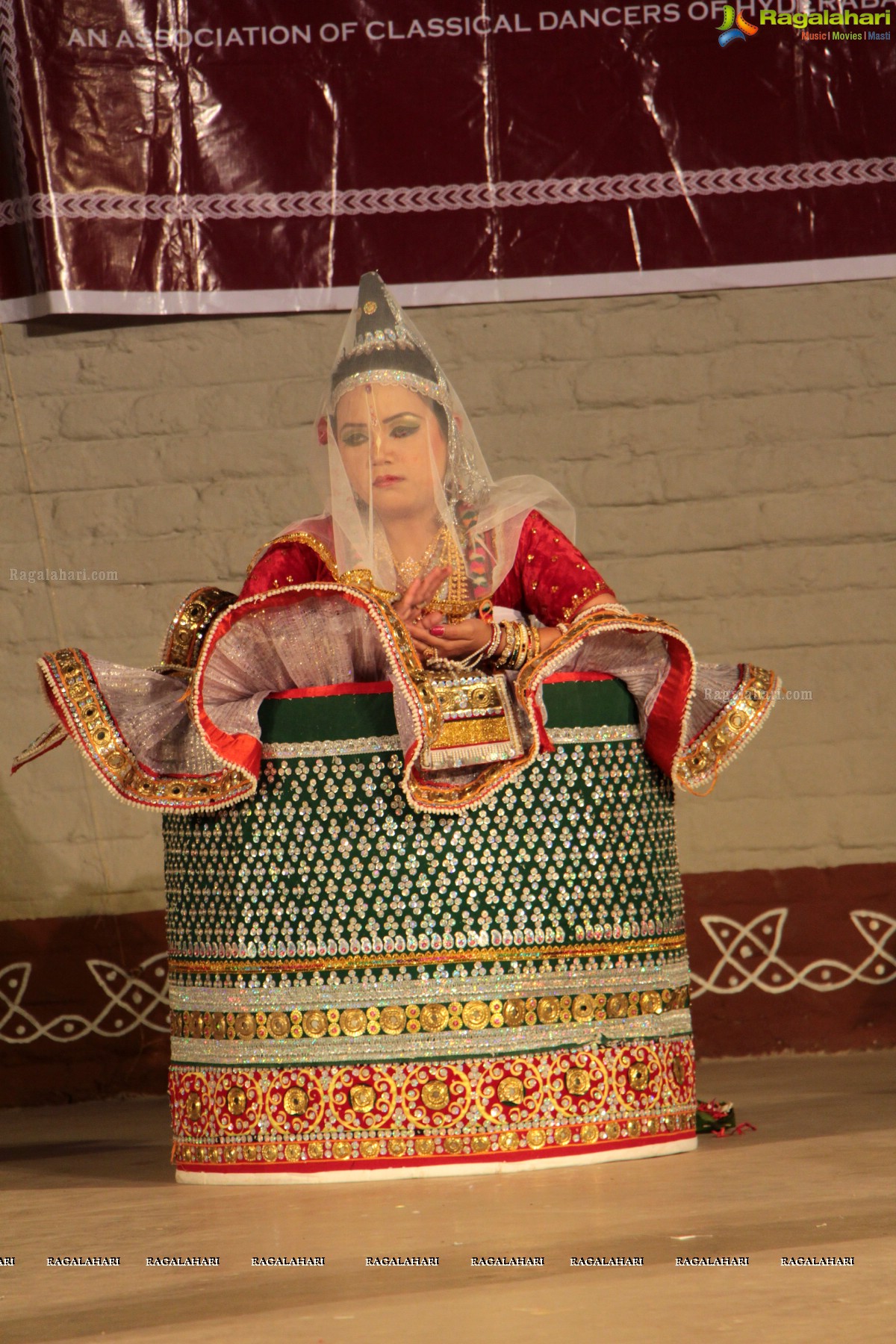 Vasant Ras and Pung Cholam By Jawahar Lal Nehru Manipuri Dance Academy, Imphal