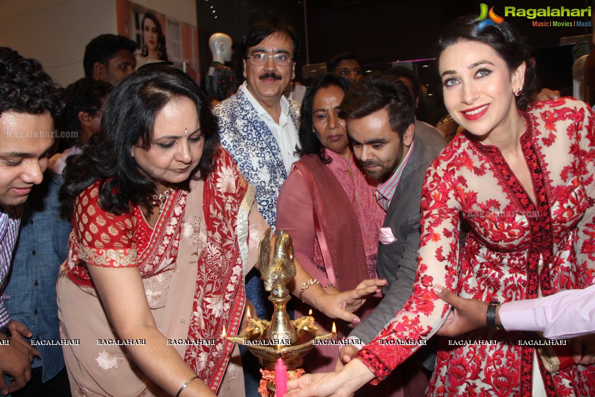 Neeru's Grand Launch by Karisma Kapoor at Kukatpally, Hyderabad