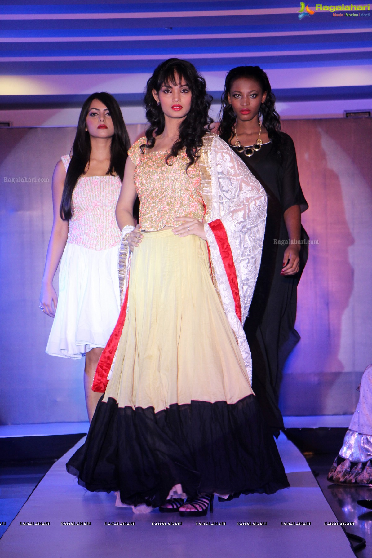 Pokaz J - Fashion Show at Muse Art Gallery, Hyderabad