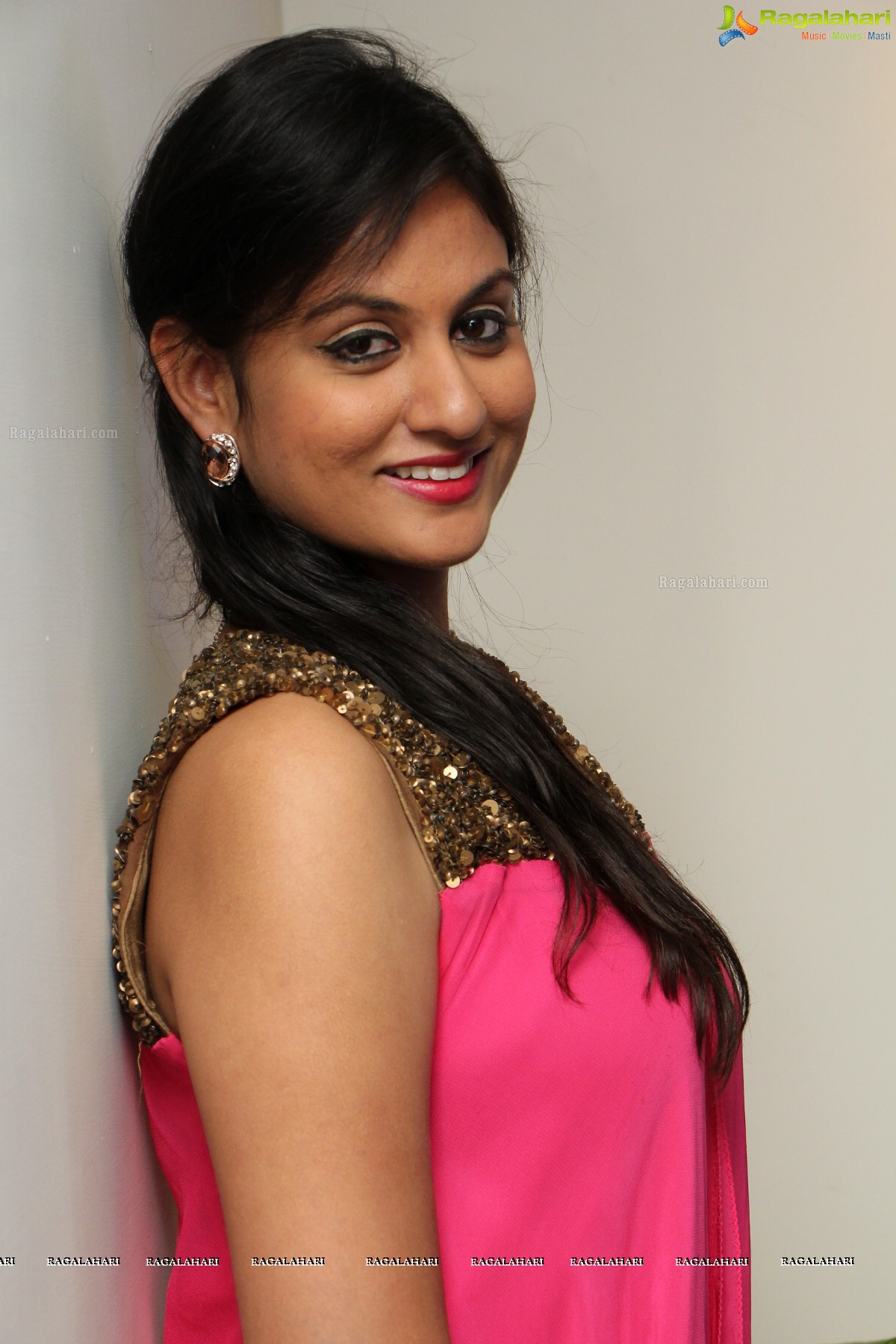 Pokaz J - Fashion Show at Muse Art Gallery, Hyderabad