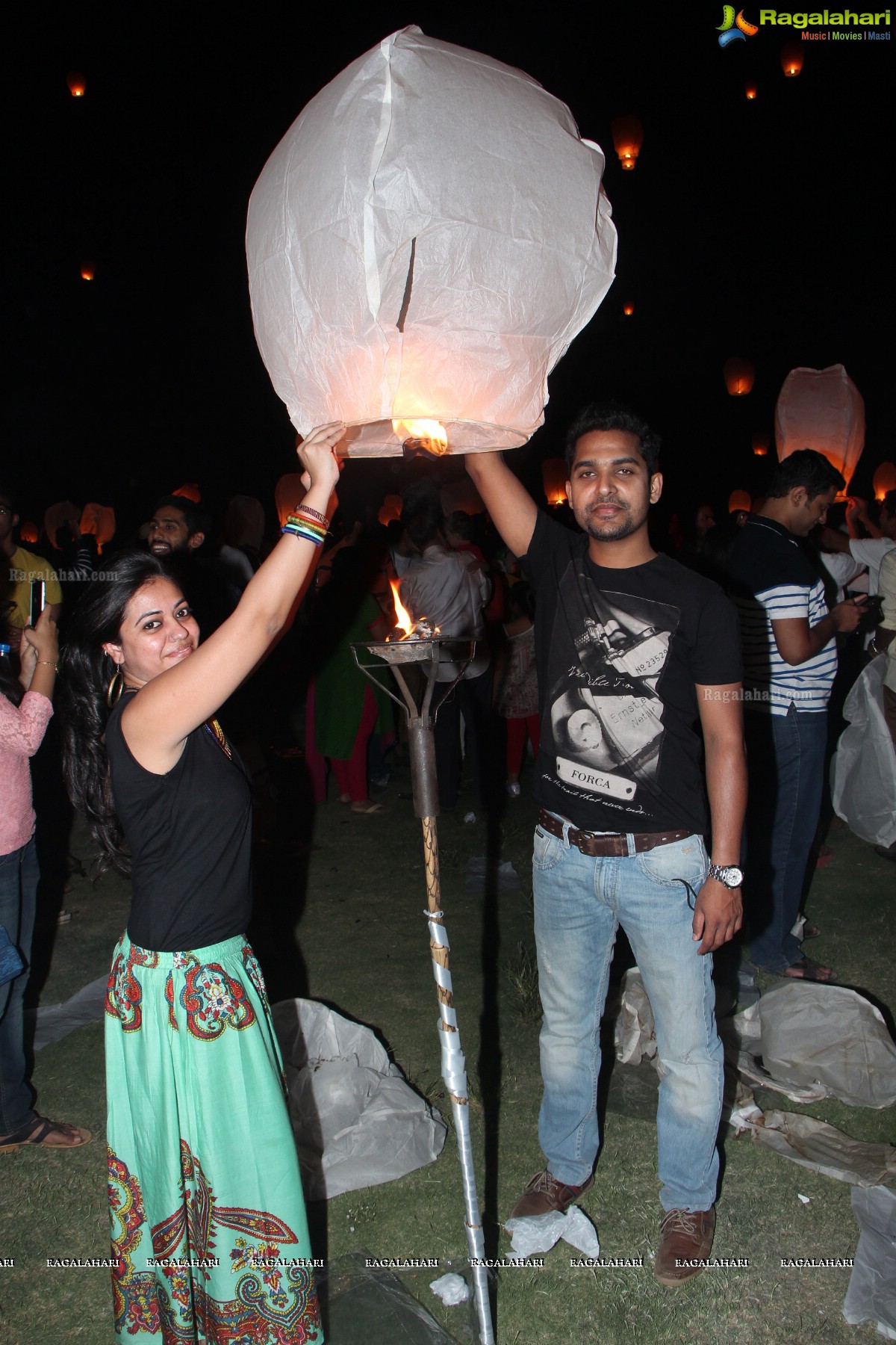 Grand Finale Day of 'Rise Up 2015' - India's Biggest Sky Lantern Festival