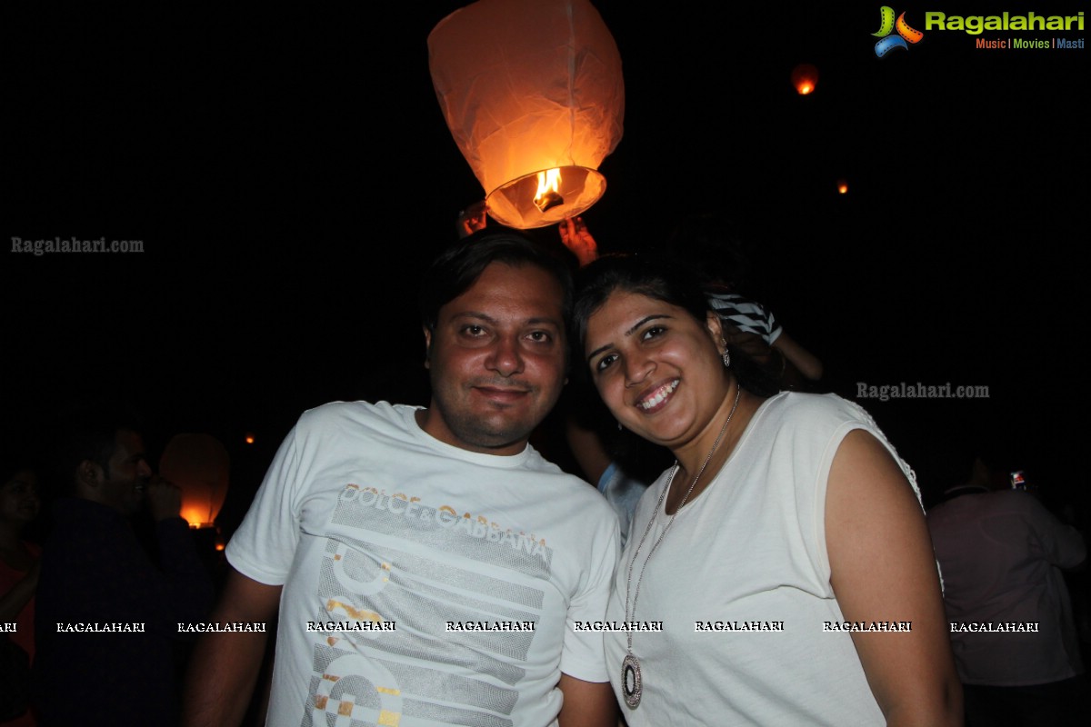 Grand Finale Day of 'Rise Up 2015' - India's Biggest Sky Lantern Festival