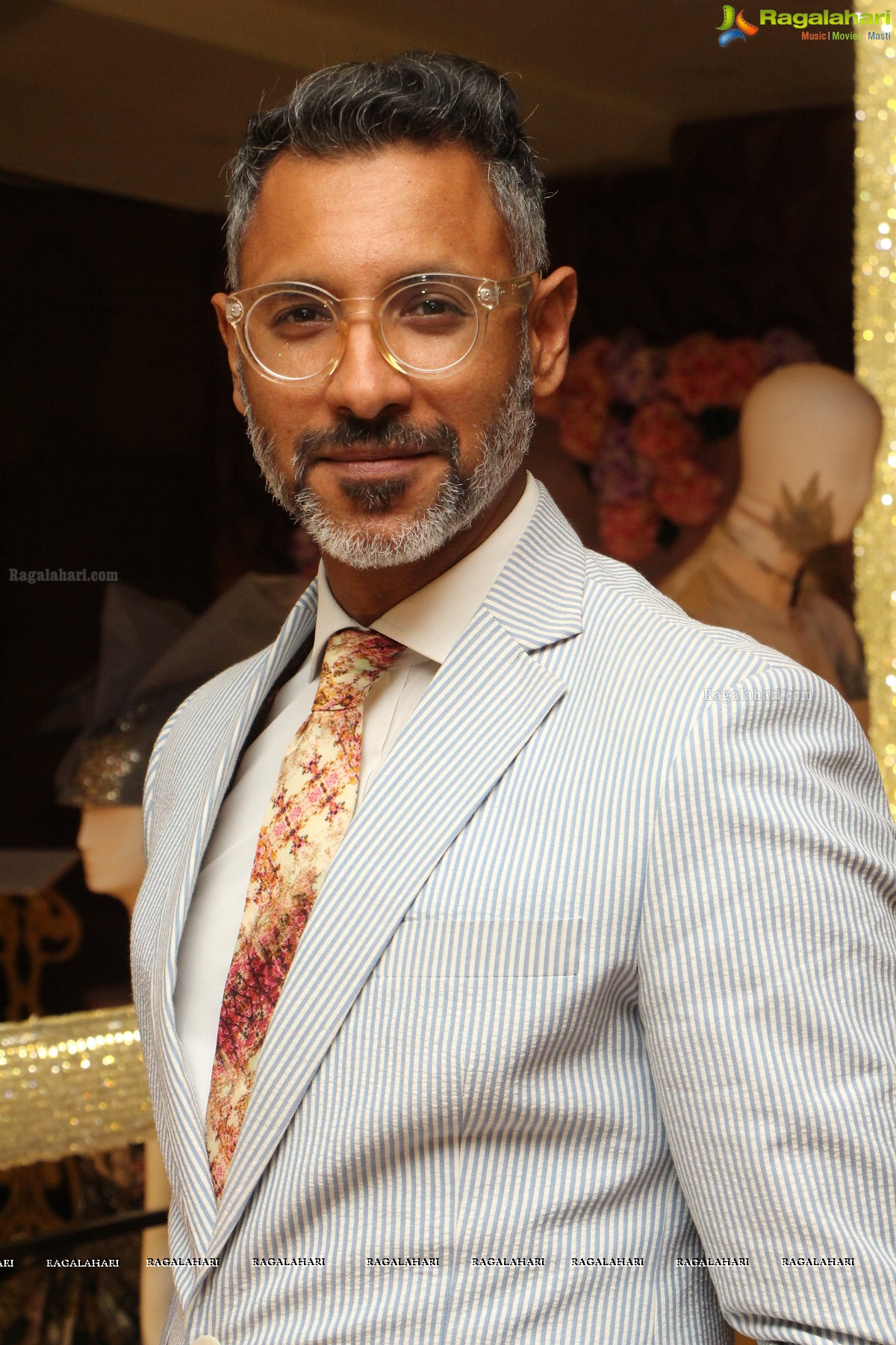 Advent of the Dawn - Spring 2015 Collection Launch by Shantanu and Nikhil