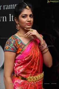 Sushma Khan Lakme