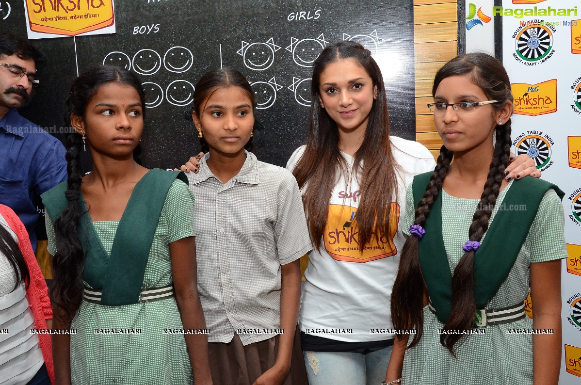 Aditi Rao Hydari at the P and G Vidyawanti Round Table ZP High School