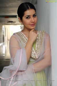 Raashi Khanna Memu Saitham