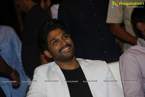 Sarrainodu Pre-Release Event