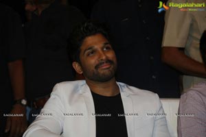 Sarrainodu Pre-Release Event