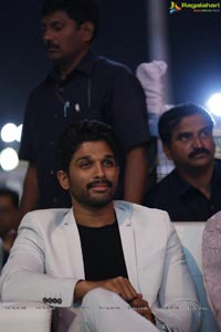 Sarrainodu Pre-Release Event