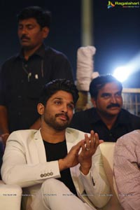 Sarrainodu Pre-Release Event