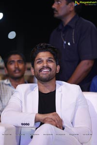 Sarrainodu Pre-Release Event