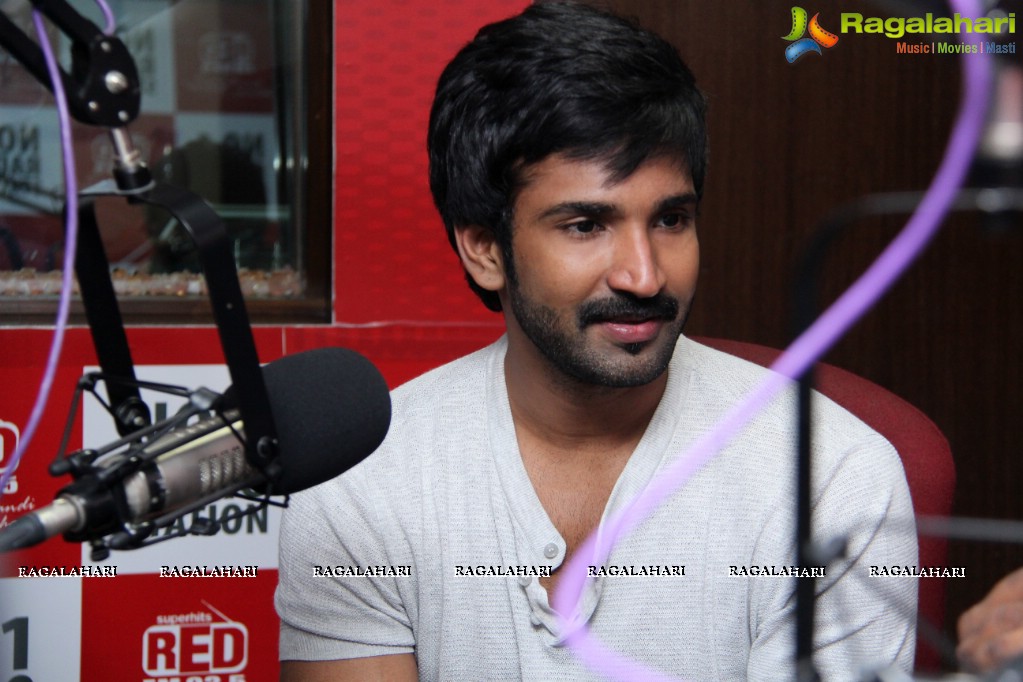 Aadhi at RED FM