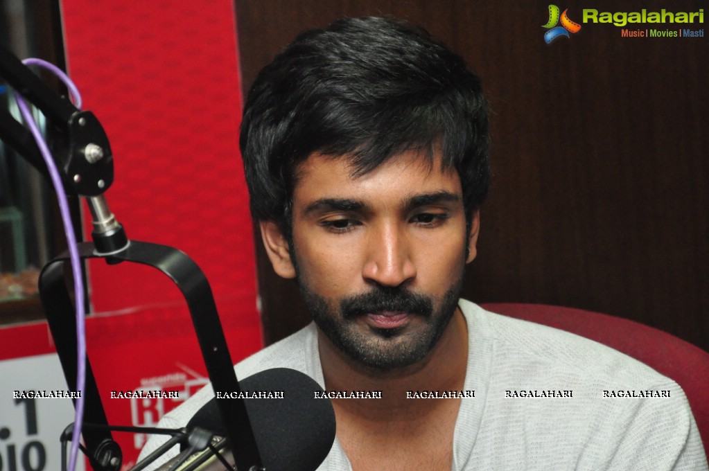 Aadhi at RED FM