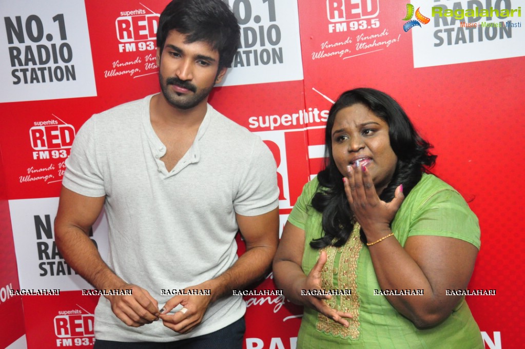 Aadhi at RED FM