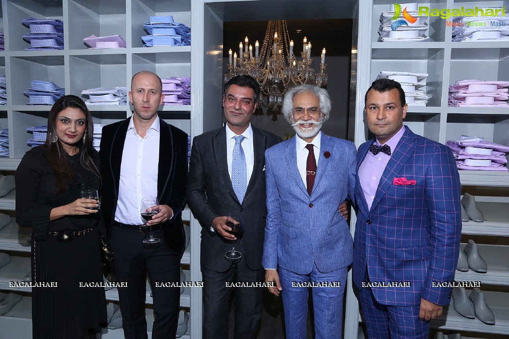 Ashish N Soni launches Concept Store in New Delhi