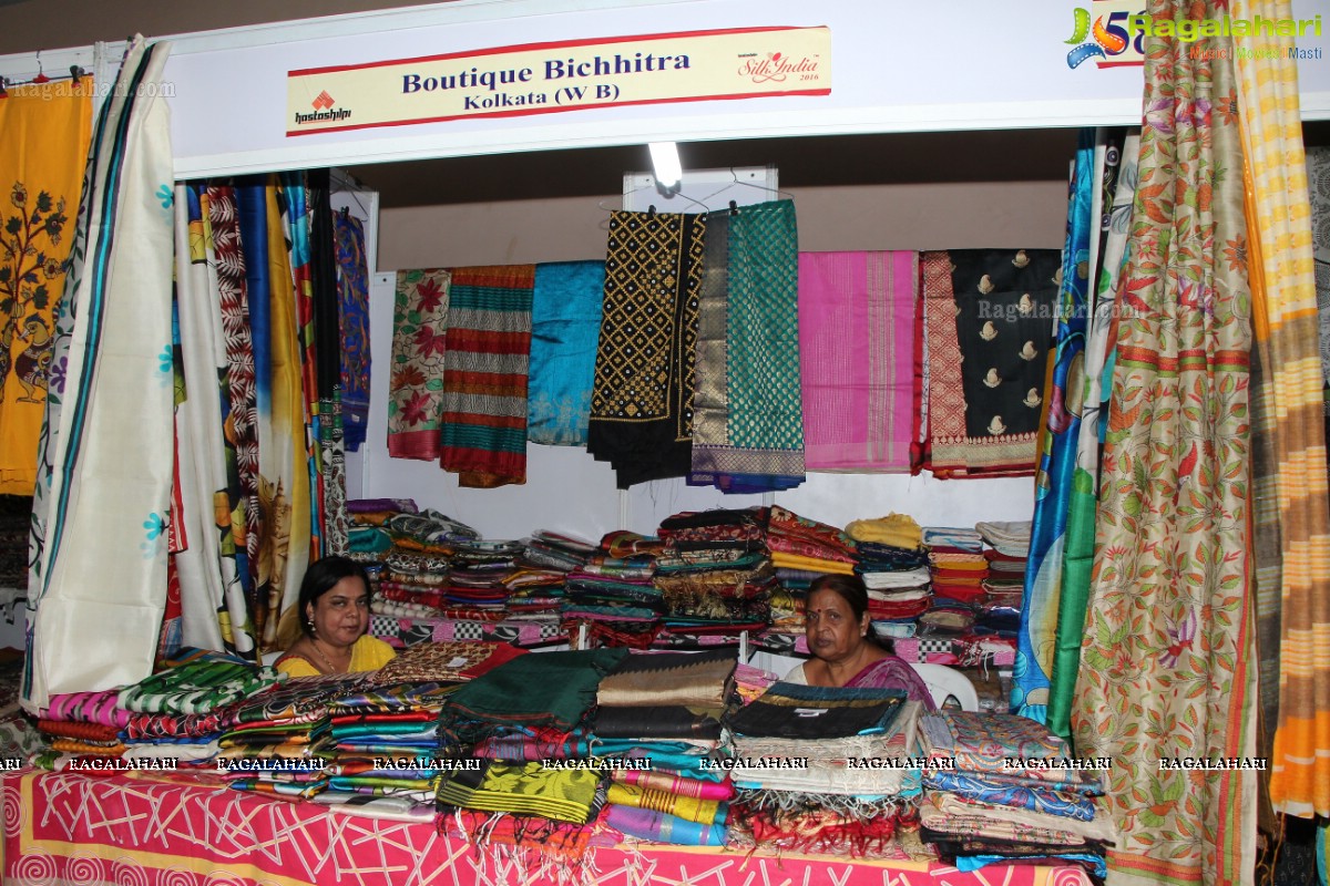 Bhanu Sree & Bina Mehta inaugurates Silk India Expo 2016 at Sri Satya sai Nigamagamam, Hyderabad