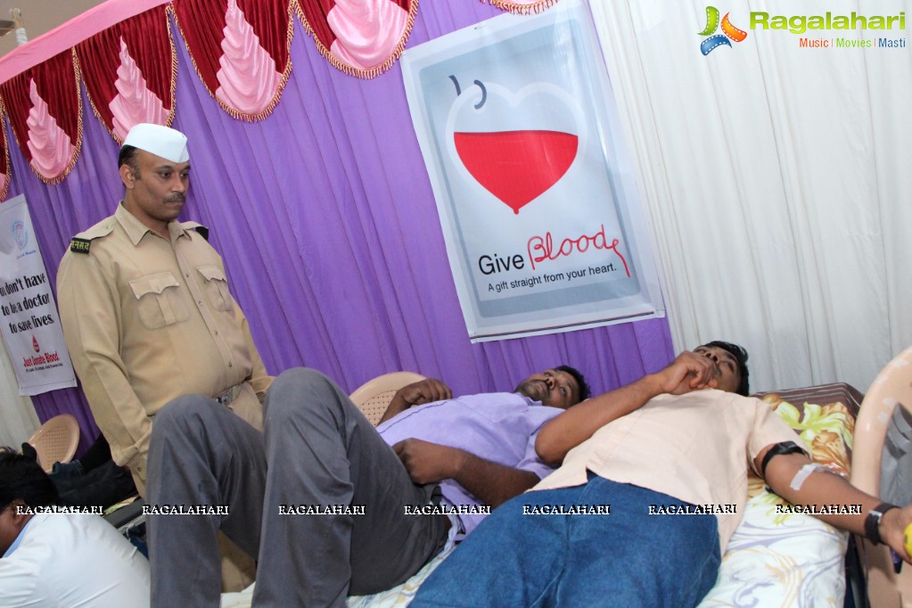 Blood Donation Camp by Sant Nirankari Mission, Hyderabad