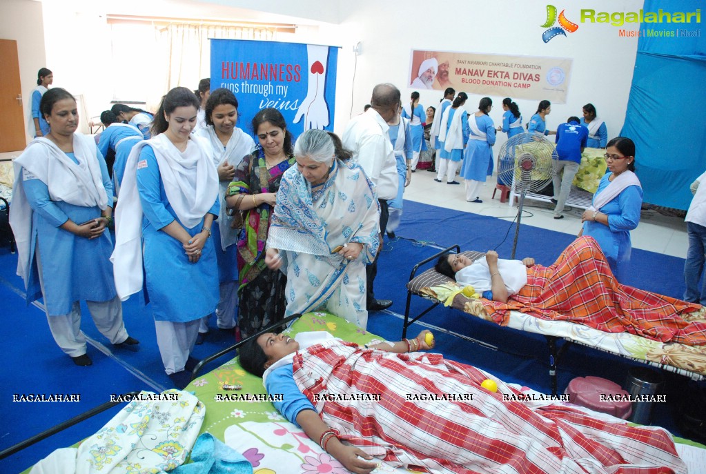 Blood Donation Camp by Sant Nirankari Mission, Hyderabad