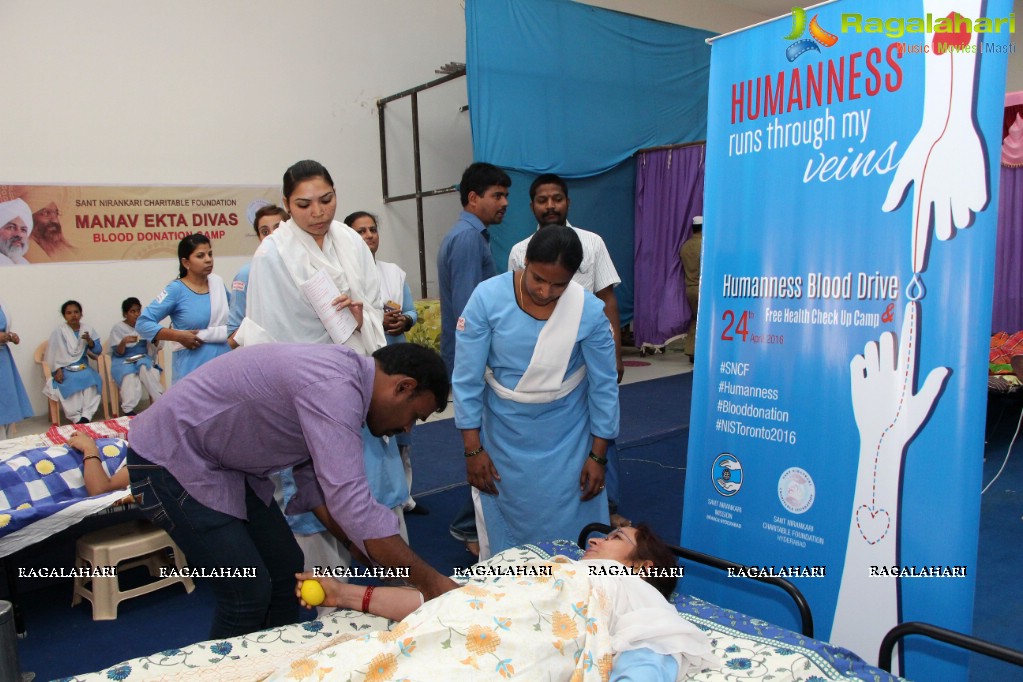 Blood Donation Camp by Sant Nirankari Mission, Hyderabad