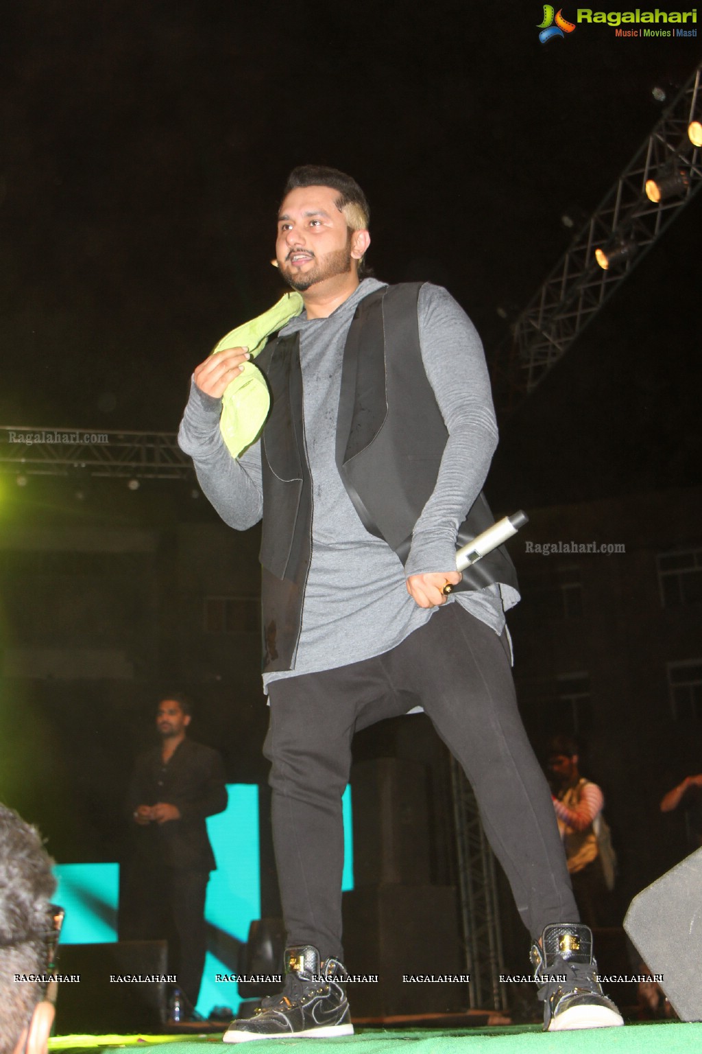 Honey Singh Live in Concert at Livewire 2K16 at Gurunanak Institutions, Hyderabad