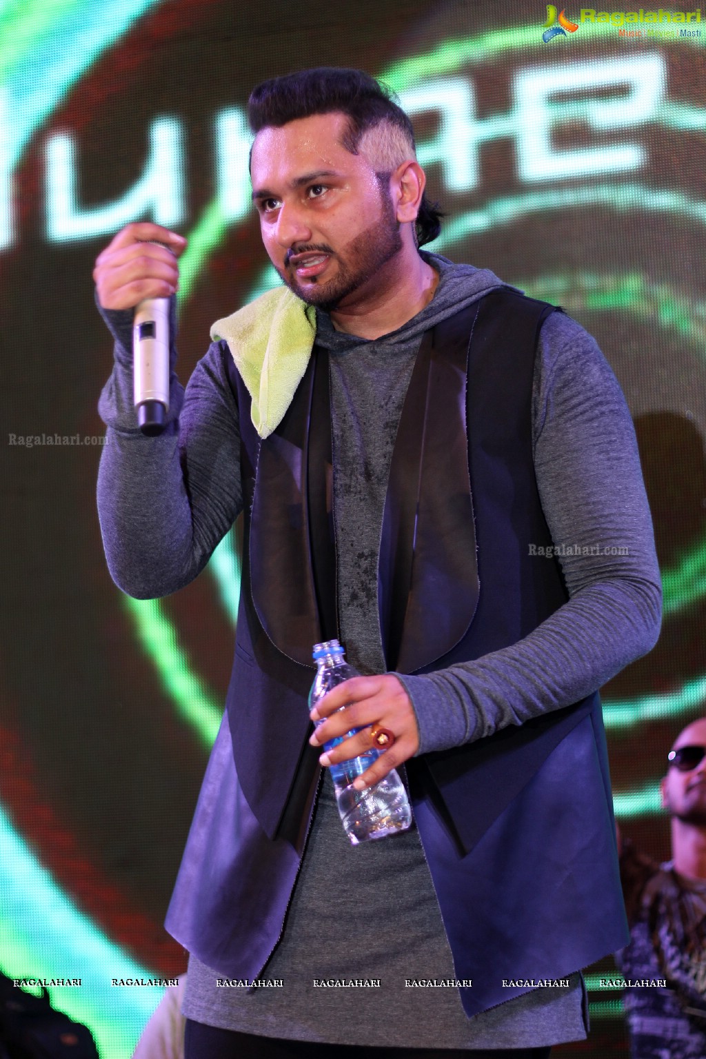 Honey Singh Live in Concert at Livewire 2K16 at Gurunanak Institutions, Hyderabad