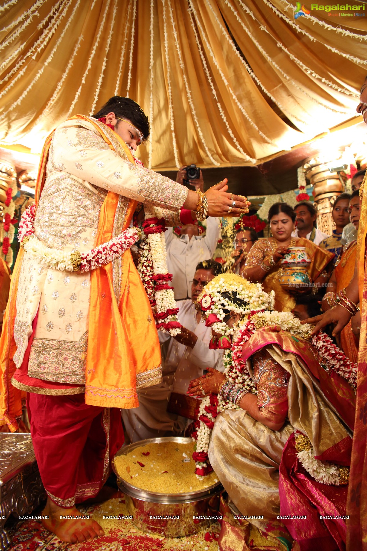 Grand Wedding Ceremony of Gowni Srikanth Goud with Cheepi Sudheesha, Hyderabad