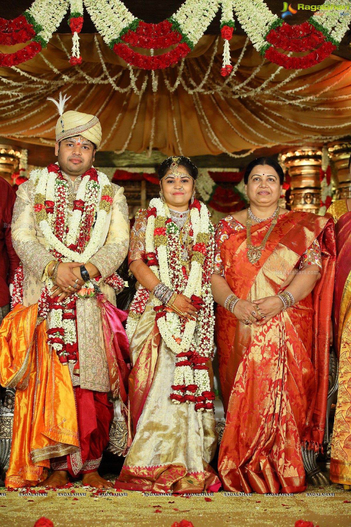 Grand Wedding Ceremony of Gowni Srikanth Goud with Cheepi Sudheesha, Hyderabad