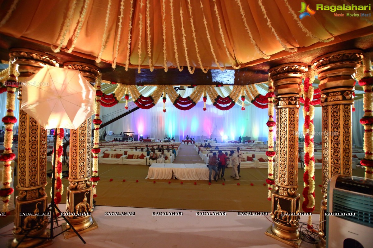 Grand Wedding Ceremony of Gowni Srikanth Goud with Cheepi Sudheesha, Hyderabad