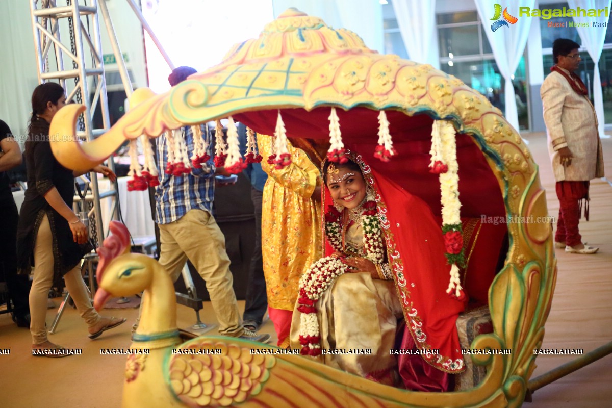 Grand Wedding Ceremony of Gowni Srikanth Goud with Cheepi Sudheesha, Hyderabad