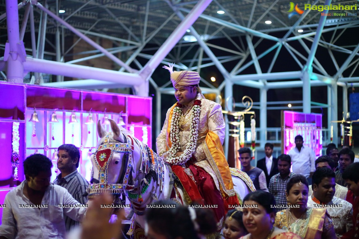 Grand Wedding Ceremony of Gowni Srikanth Goud with Cheepi Sudheesha, Hyderabad