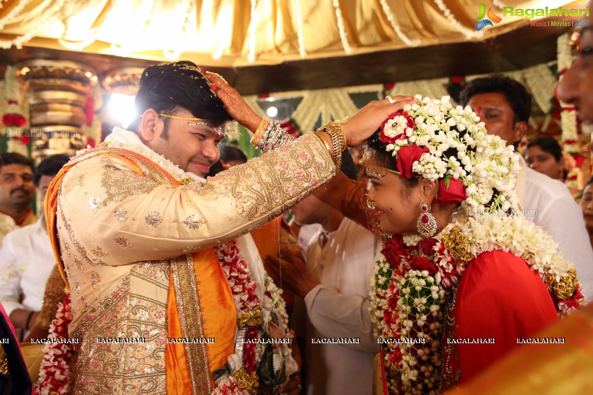 Grand Wedding Ceremony of Gowni Srikanth Goud with Cheepi Sudheesha, Hyderabad