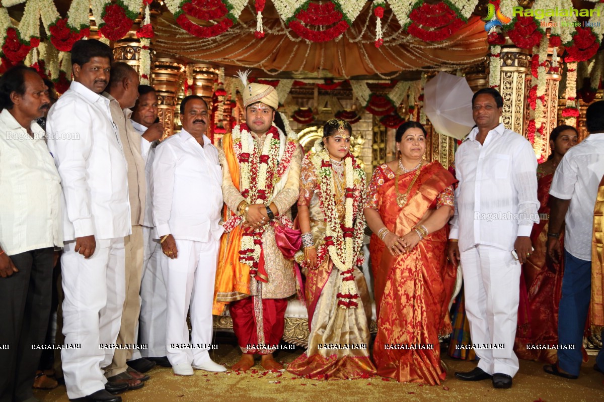 Grand Wedding Ceremony of Gowni Srikanth Goud with Cheepi Sudheesha, Hyderabad