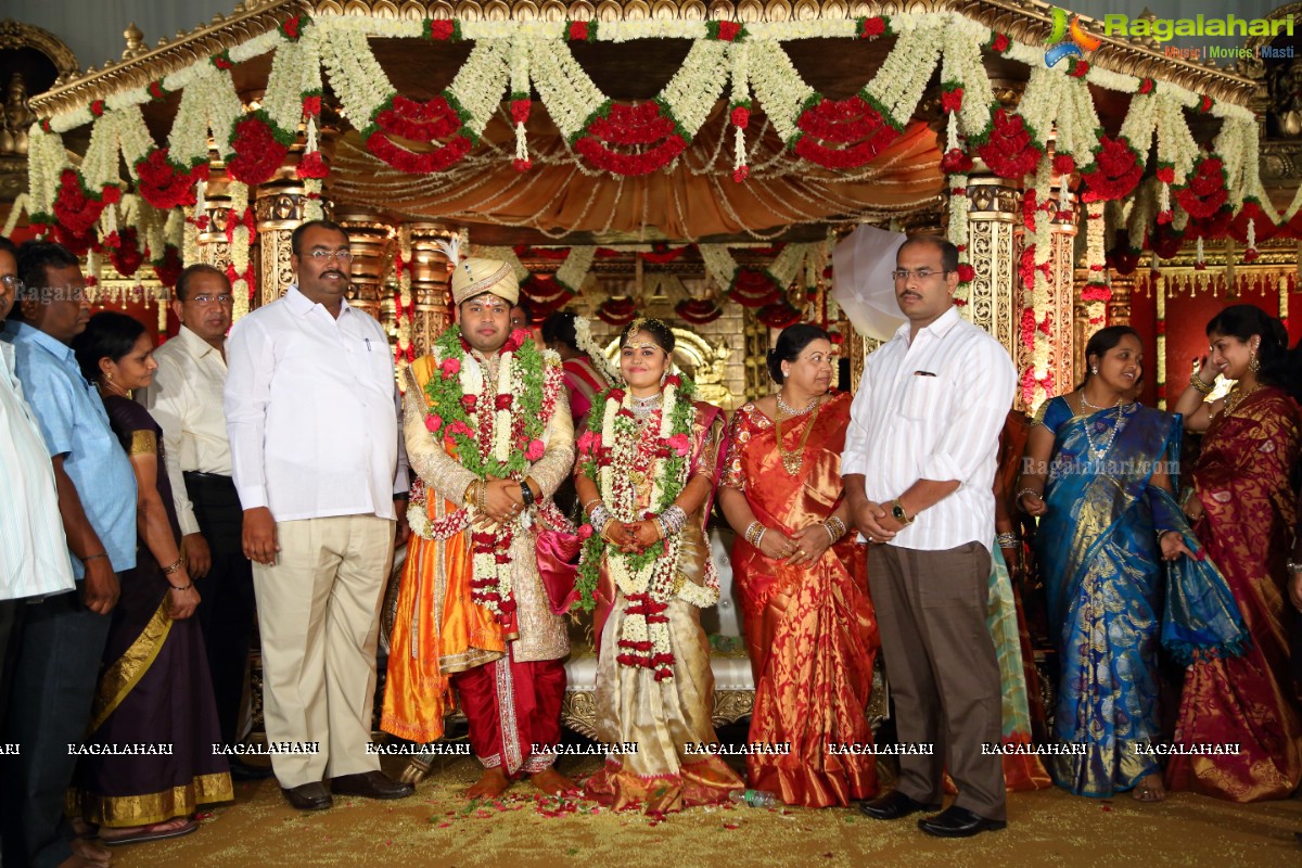 Grand Wedding Ceremony of Gowni Srikanth Goud with Cheepi Sudheesha, Hyderabad