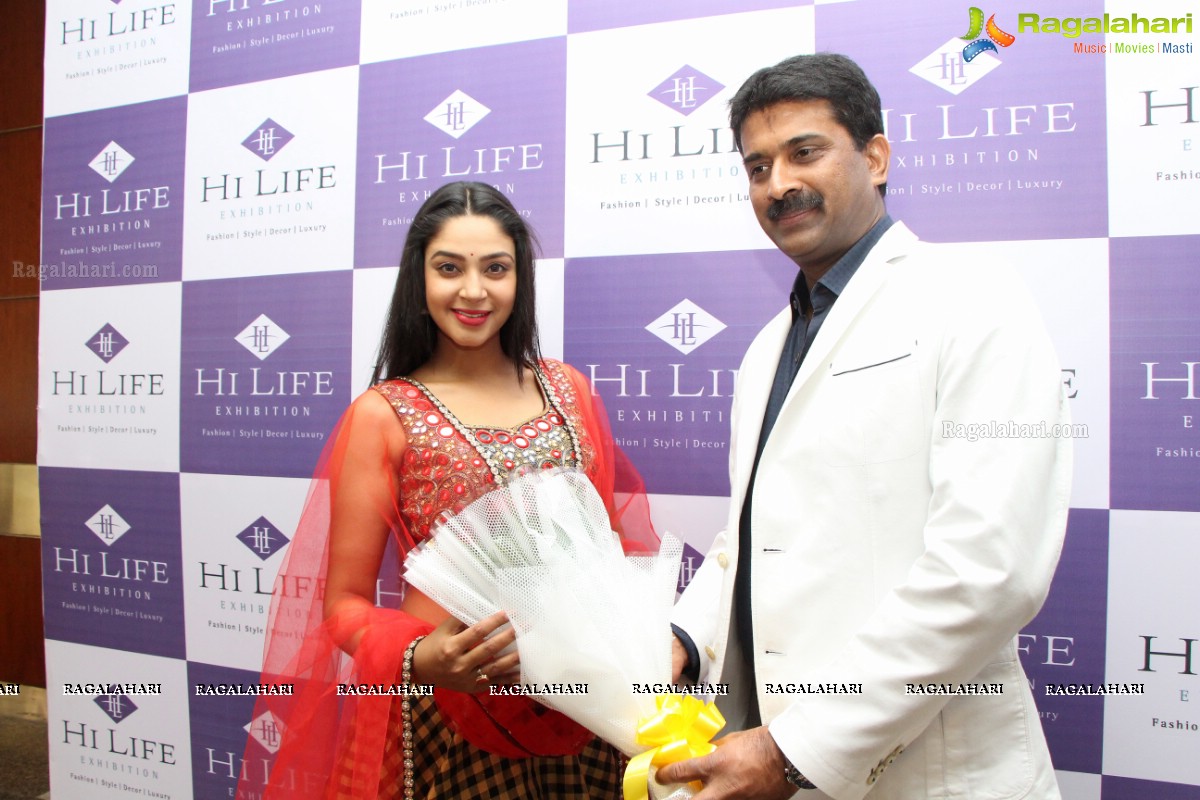 Angana Roy inaugurates Hi-Life Exhibition and Sale, Hyderabad