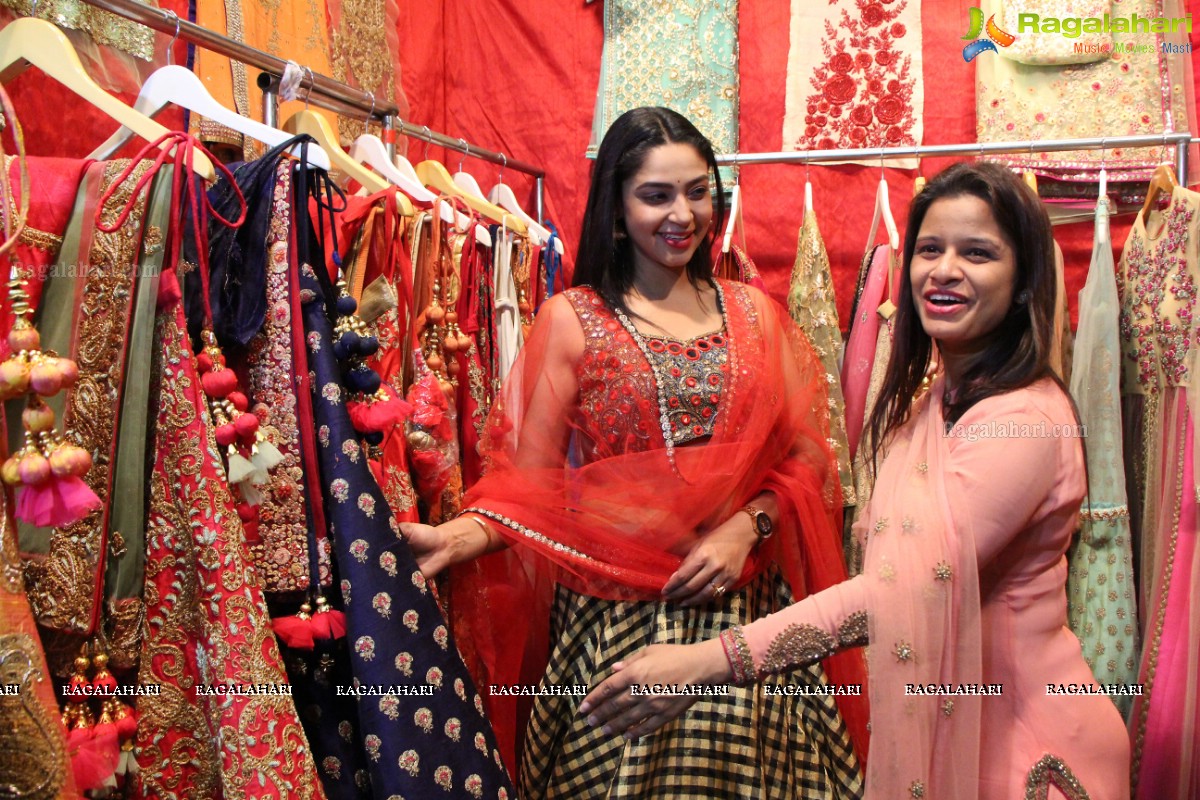 Angana Roy inaugurates Hi-Life Exhibition and Sale, Hyderabad