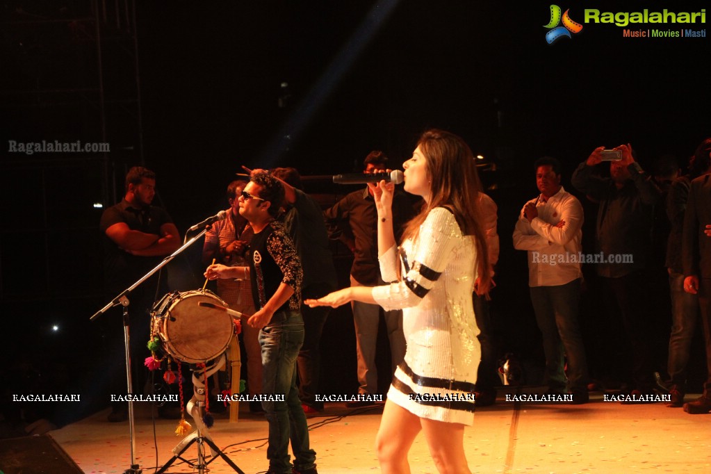 Kanika Kapoor Live in Concert by TKR Group of Institutions