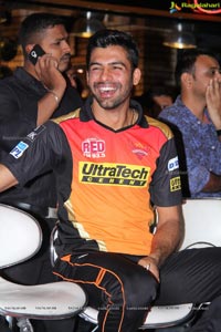 Sunrisers Team Inorbit Mall