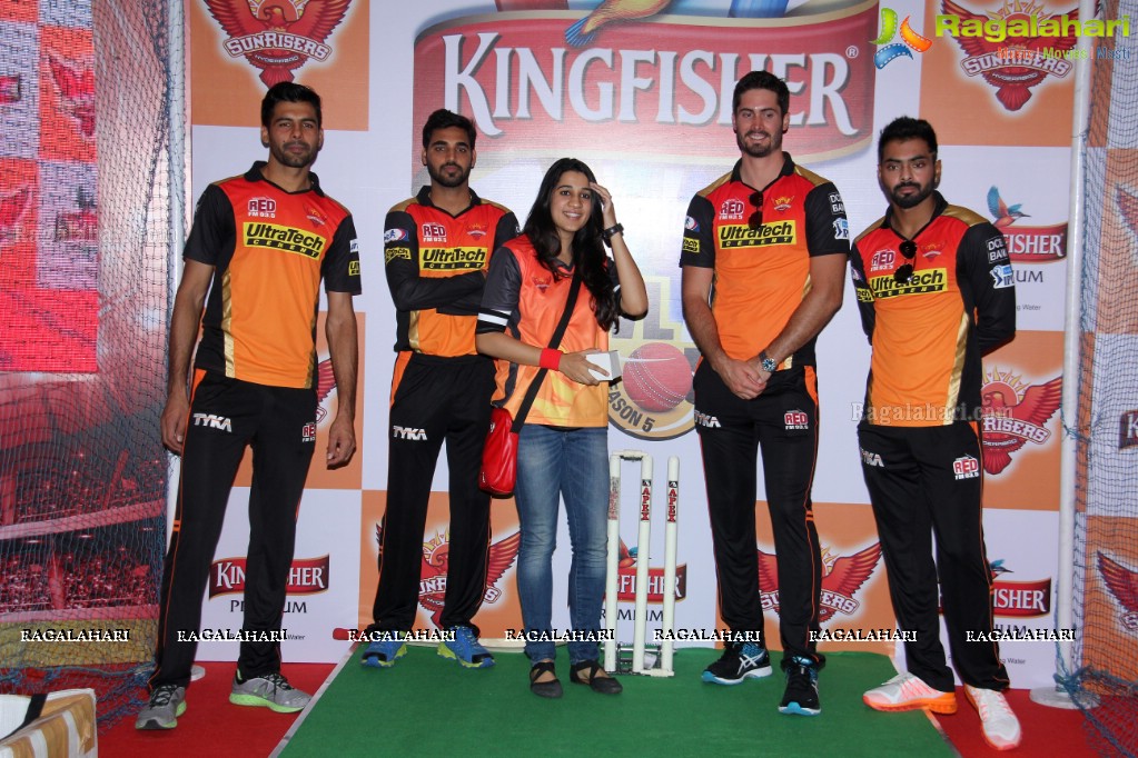 Sunrisers Team at Inorbit Mall, Hyderabad