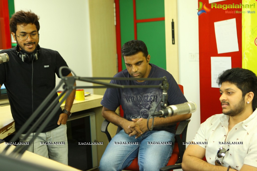 Titanic Team at Radio Mirchi