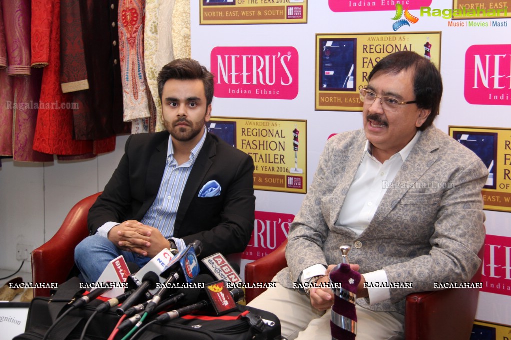 Neeru's MD Harish Kumar Press Meet on Best Regional Fashion Retailer Award by IFF, Hyderabad