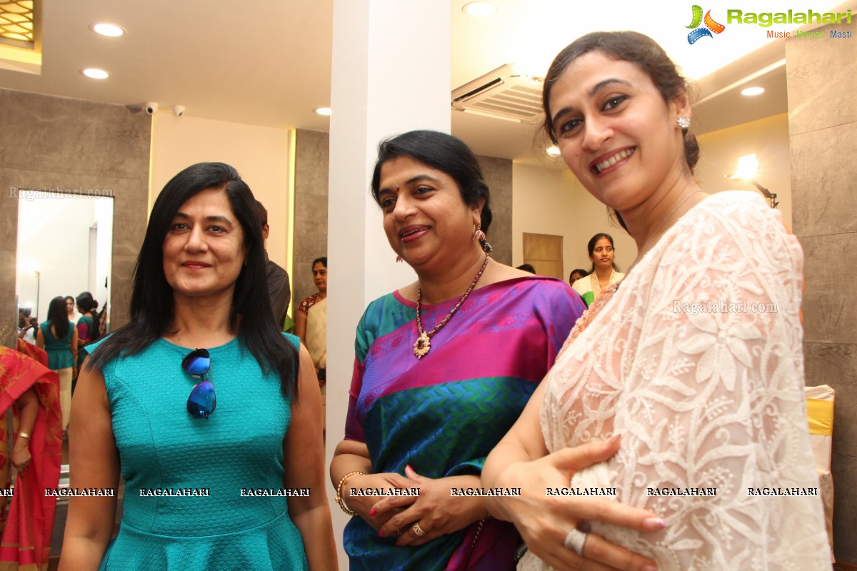 Jewellery Boutique Launch by Soumya and Neha Lulla at Theia Jewellery, Hyderabad