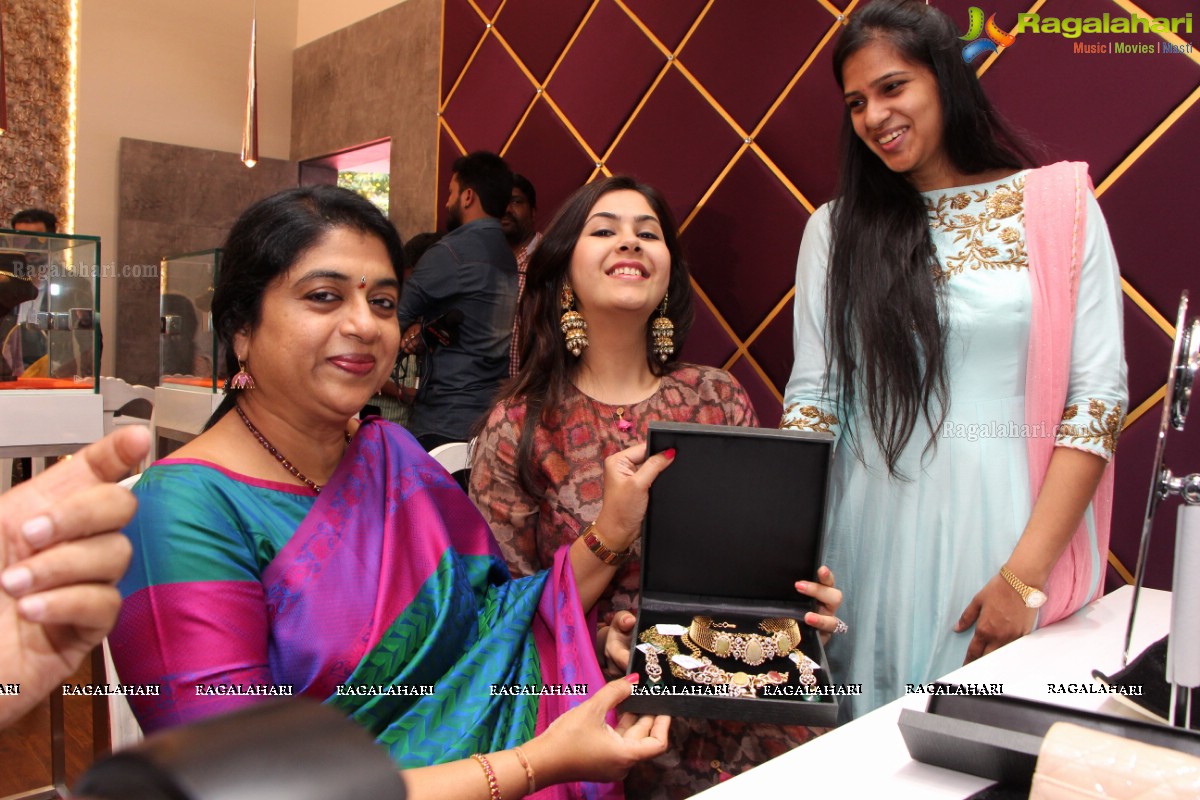 Jewellery Boutique Launch by Soumya and Neha Lulla at Theia Jewellery, Hyderabad